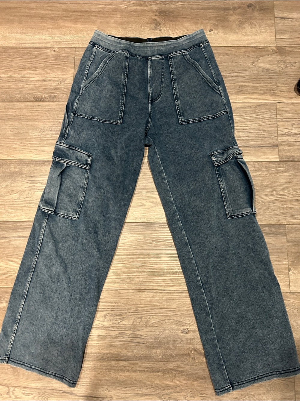 Women’s Halara Dark Wash Cargo Jeans - Casual